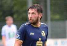 Fußballspieler aus Kirchschlag repariert das Netz news-20082024-232503