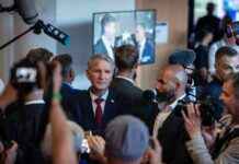 AfD triumphiert in Thüringen, knapper Sieg der CDU in Sachsen news-02092024-011622