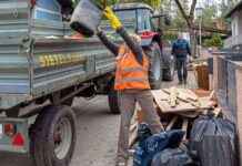 Hochwasserfolgen: Unbewohnbare Häuser und offene Fragen nach Dammbrüchen news-12102024-114559