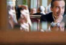 Christian Kern kritisiert Politik: Verbindung zur Realität verloren news-12102024-174840