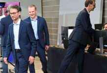 Landeshauptmann Wallner vor Entscheidung: Schwarz-Blau oder Schwarz-Grün? news-14102024-085155