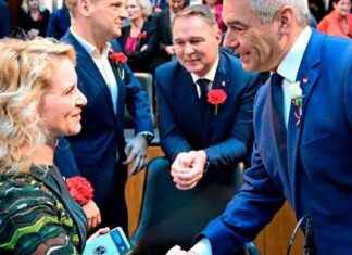 Neuer deutscher SEO-Titel: Macht und Persönlichkeiten bei Ministerverhandlungen news-26102024-002235