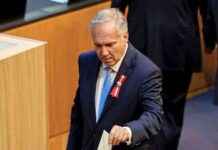 Die Kontroverse um das Interview mit einem ehemaligen Identitären und die Einladung von Orbán: Ein Rosenkranz-Skandal news-27102024-184315