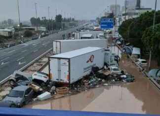 Österreicher in Valencia: Handys und Alexa lösen plötzlich Alarm aus news-31102024-143203