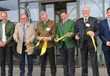 Neue Raiffeisenzentrale in St. Michael/Obersteiermark: Erfolgreiche Eröffnung lockt Hunderte an news-06112024-042349