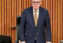 Untersuchung gegen Rosenkranz wegen Auslieferungsbegehren: Amtsmissbrauch im Fokus untersuchung-gegen-rosenkranz-wegen-auslieferungsbegehren-amtsmissbrauch-im-fokus