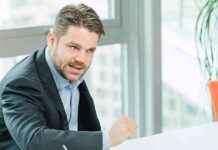 Trauer um Strabag-CEO Klemens Haselsteiner: Unerwarteter Tod erschüttert die Branche trauer-um-strabag-ceo-klemens-haselsteiner-unerwarteter-tod-erschttert-die-branche