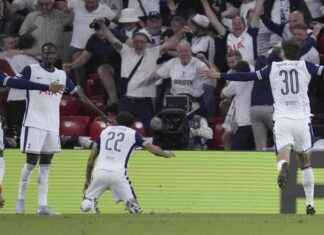 Tottenham feiert Sieg gegen Manchester United in der Europa League tottenham-feiert-sieg-gegen-manchester-united-in-der-europa-league